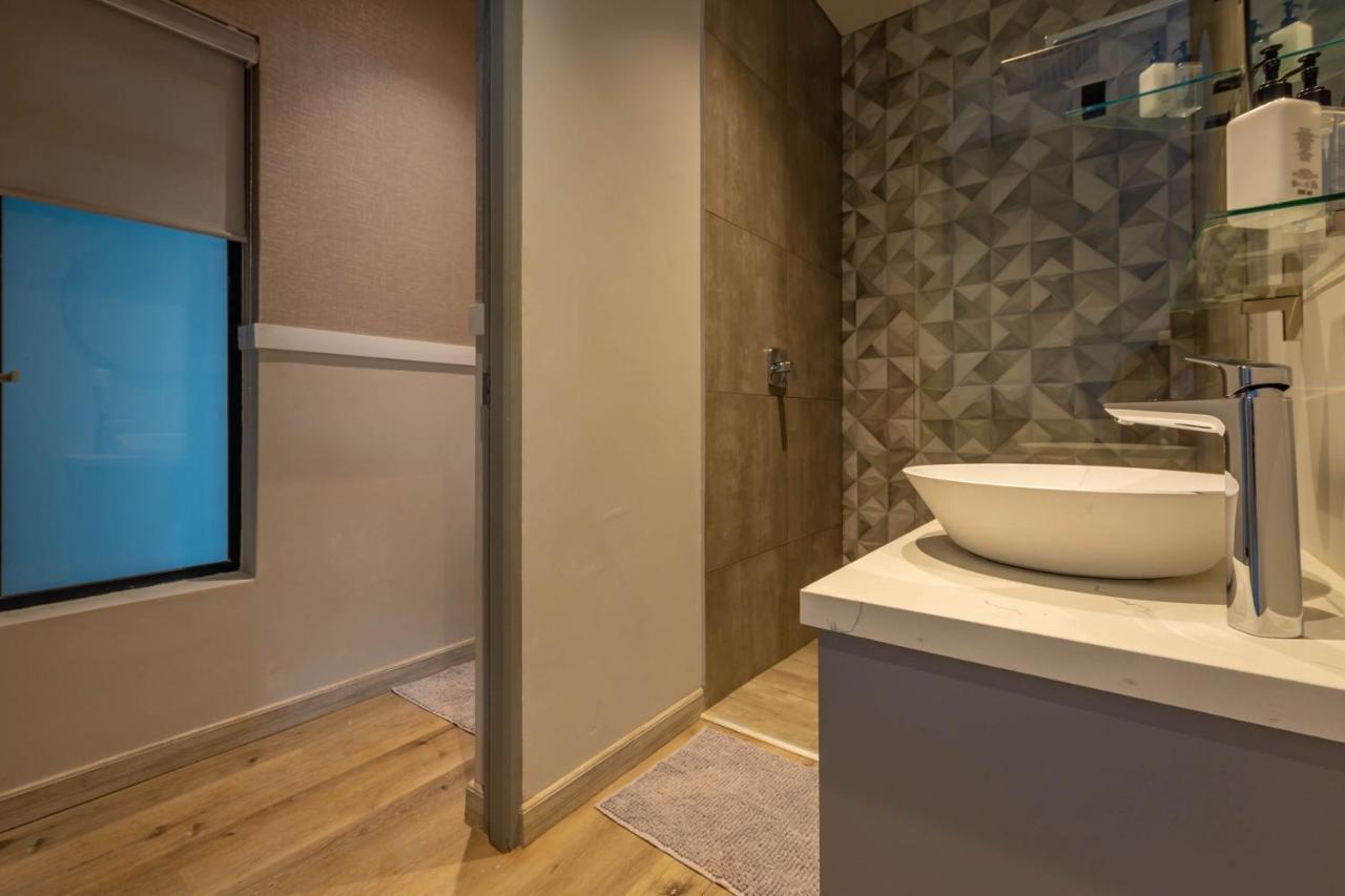 Misty Meadows Villa ดัลสทรูม ภายนอก รูปภาพ