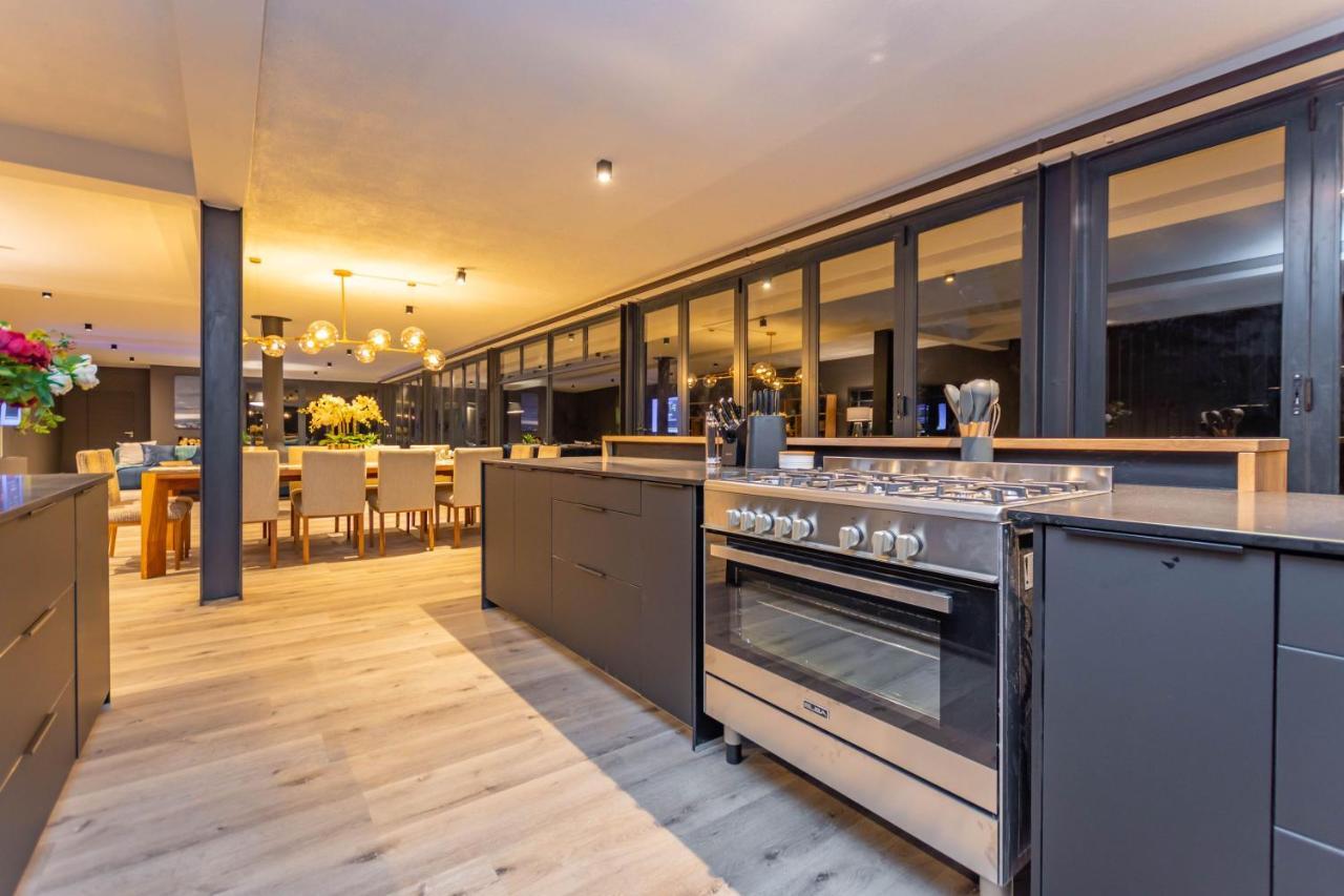Misty Meadows Villa ดัลสทรูม ภายนอก รูปภาพ