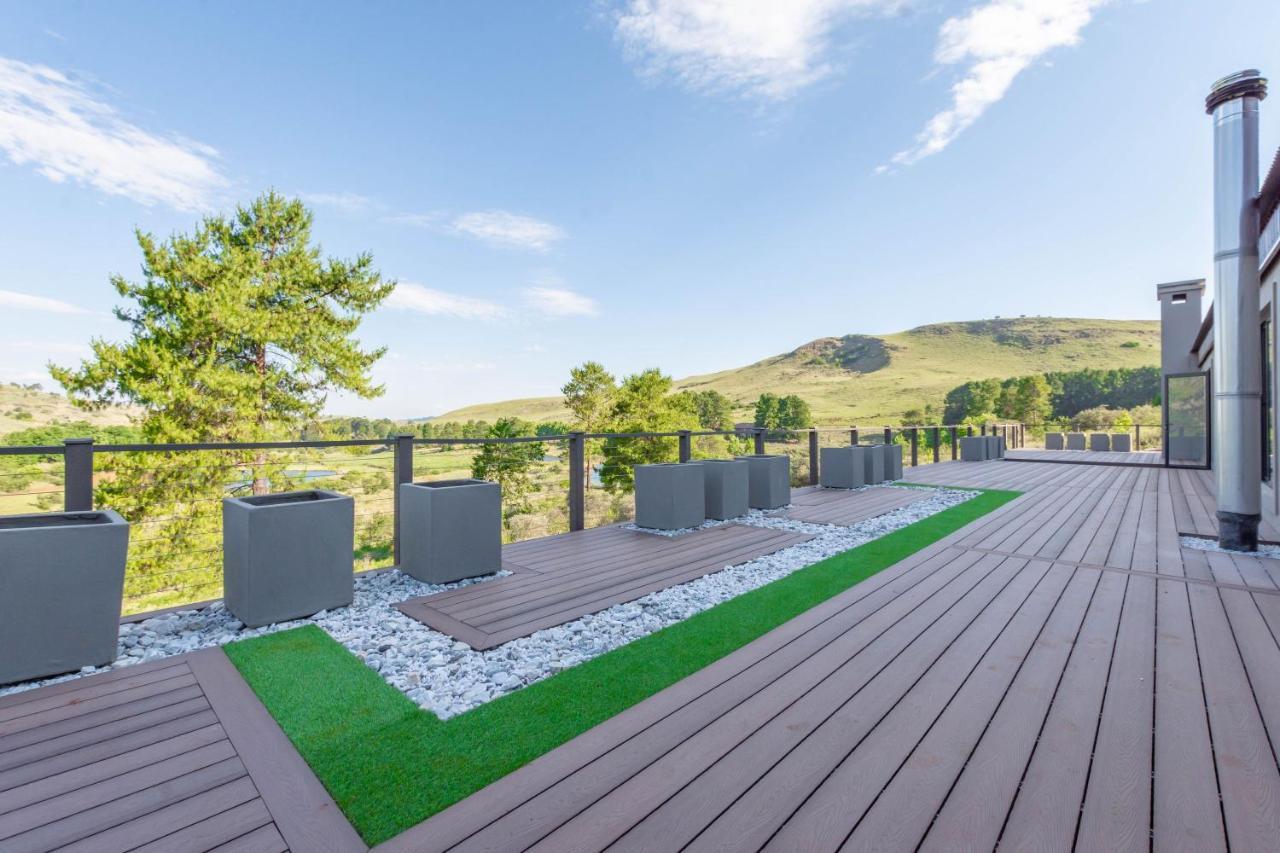 Misty Meadows Villa ดัลสทรูม ภายนอก รูปภาพ