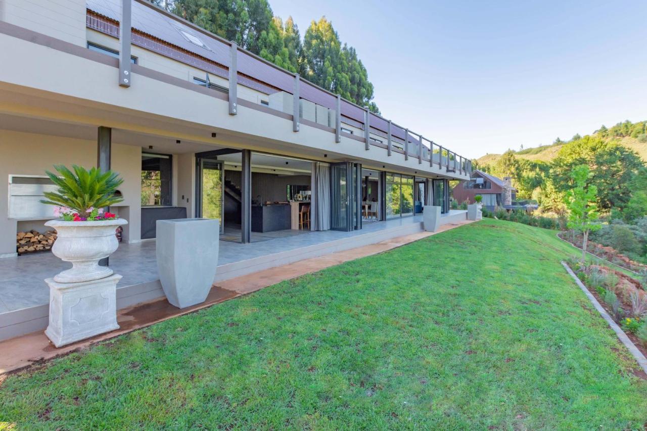 Misty Meadows Villa ดัลสทรูม ภายนอก รูปภาพ