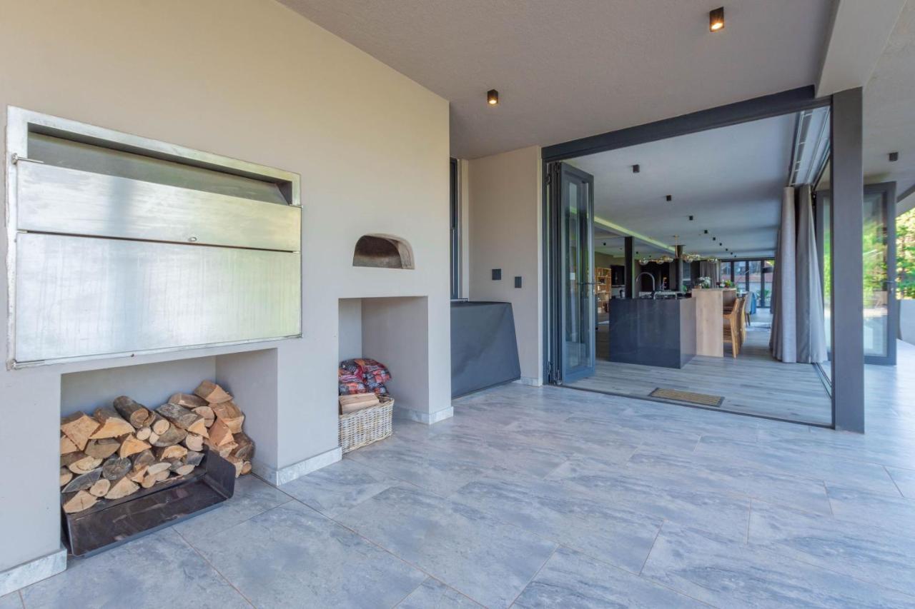 Misty Meadows Villa ดัลสทรูม ภายนอก รูปภาพ