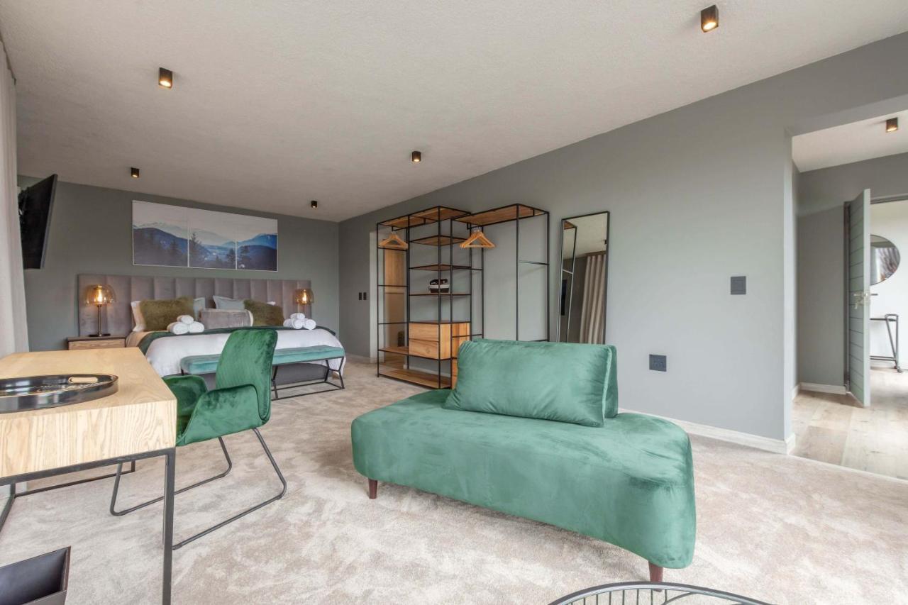 Misty Meadows Villa ดัลสทรูม ภายนอก รูปภาพ