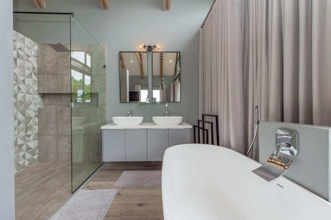 Misty Meadows Villa ดัลสทรูม ภายนอก รูปภาพ